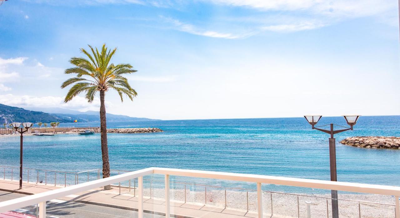 Hotel Et Appartements Reine D'Azur Roquebrune-Cap-Martin Exterior foto