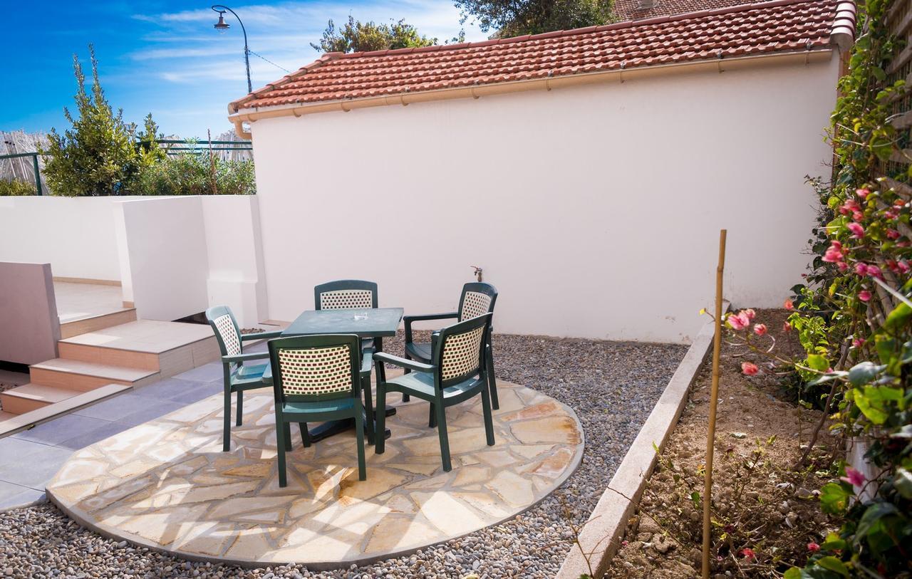 Hotel Et Appartements Reine D'Azur Roquebrune-Cap-Martin Exterior foto